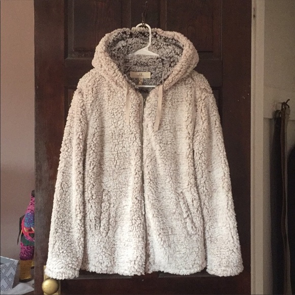 thread and supply fluffy jacket